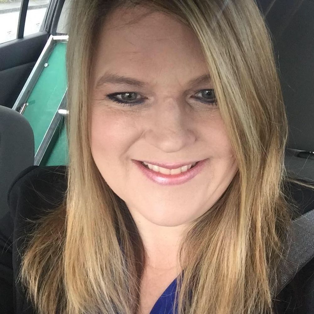 Meet your Posher, Dana